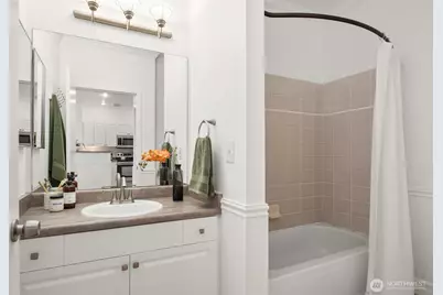 2414 1st Avenue #507, Seattle, WA 98121 - Photo 17