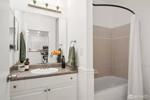 2414 1st Ave, Seattle, WA 98121 - Photo 17