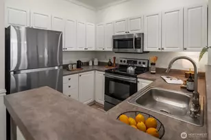 2414 1st Ave, Seattle, WA 98121 - Photo 13