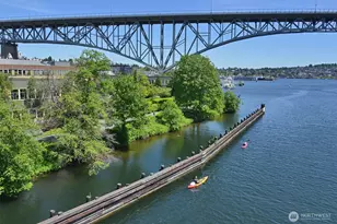 909 N 35th St, Seattle, WA 98103 - Photo 31