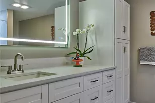 909 N 35th St, Seattle, WA 98103 - Photo 23