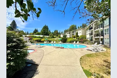 12701 NE 9th Place #D105, Bellevue, WA 98005 - Photo 13