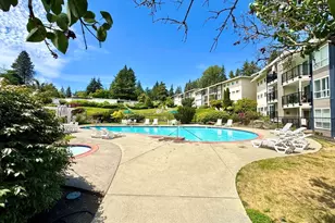 12701 NE 9th Pl, Bellevue, WA 98005 - Photo 13