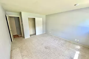 12701 NE 9th Pl, Bellevue, WA 98005 - Photo 9