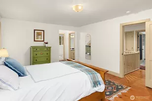 5249 Rose Ave NE, Bainbridge Island, WA 98110 - Photo 19