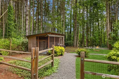 5249 Rose Avenue NE, Bainbridge Island, WA 98110 - Photo 35
