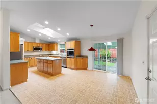 9820 197th St E, Graham, WA 98338 - Photo 17