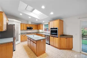 9820 197th St E, Graham, WA 98338 - Photo 15