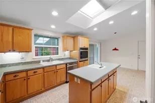 9820 197th St E, Graham, WA 98338 - Photo 11