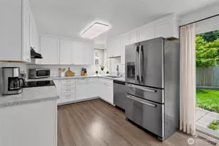 908 Baysinger Pl, Enumclaw, WA 98022 - Photo 9