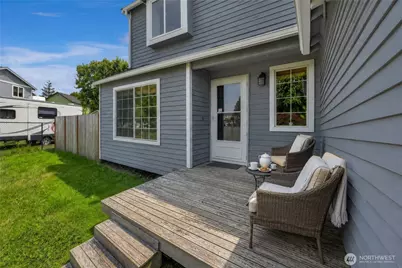 908 Baysinger Place, Enumclaw, WA 98022 - Photo 3