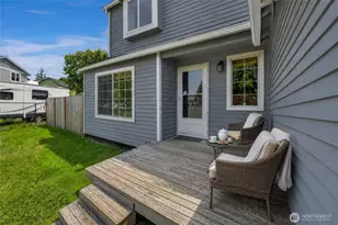 908 Baysinger Pl, Enumclaw, WA 98022 - Photo 3
