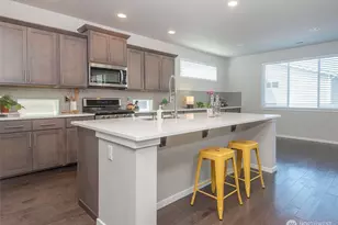 2210 115th Dr SE, Lake Stevens, WA 98258 - Photo 3