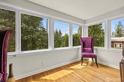 9628 5th Ave NE, Seattle, WA 98115 - Photo 5