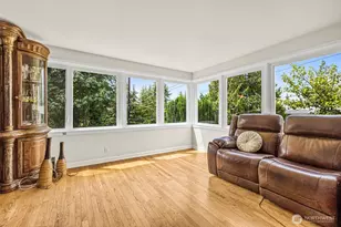9628 5th Ave NE, Seattle, WA 98115 - Photo 3