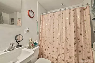9628 5th Ave NE, Seattle, WA 98115 - Photo 21