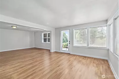 9628 5th Ave NE, Seattle, WA 98115 - Photo 17