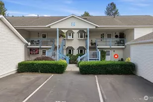 20617 28th Ave W, Lynnwood, WA 98036 - Photo 1