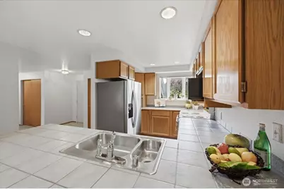 20617 28th Avenue W #D7, Lynnwood, WA 98036 - Photo 11