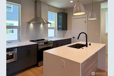 6905 42nd Avenue S #C, Seattle, WA 98118 - Photo 3