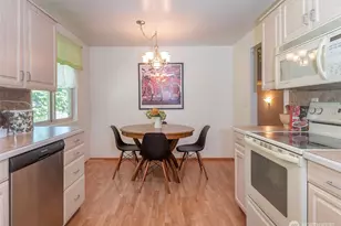 8821 221st Pl SW, Edmonds, WA 98026 - Photo 11
