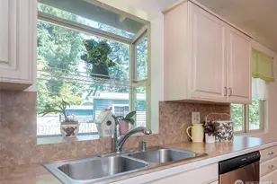 8821 221st Pl SW, Edmonds, WA 98026 - Photo 13