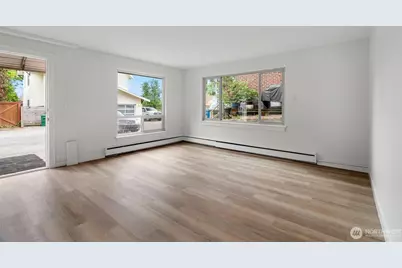 6553 Greenwood Avenue N, Seattle, WA 98103 - Photo 21