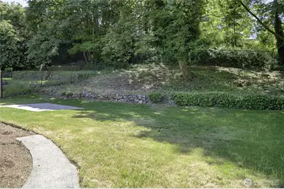 11429 Glendale Way S, Seattle, WA 98168 - Photo 23