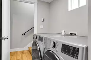 7901 16th Ave SW, Seattle, WA 98106 - Photo 27