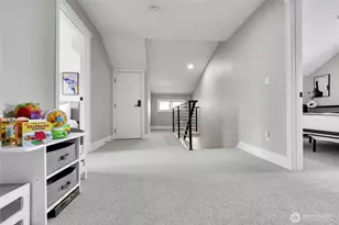 7901 16th Ave SW, Seattle, WA 98106 - Photo 15