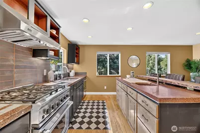 8560 37th Avenue SW, Seattle, WA 98126 - Photo 11