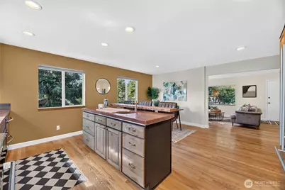 8560 37th Avenue SW, Seattle, WA 98126 - Photo 13