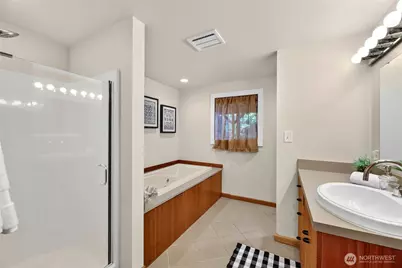 8560 37th Avenue SW, Seattle, WA 98126 - Photo 23