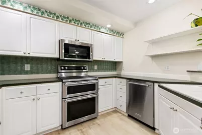 424 228th Street SW #H101, Bothell, WA 98021 - Photo 13