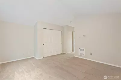 11710 Greenwood Avenue N #C, Seattle, WA 98133 - Photo 23