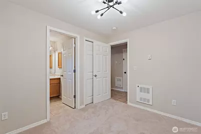 11710 Greenwood Avenue N #C, Seattle, WA 98133 - Photo 27