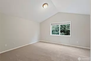 11710 Greenwood Ave N, Seattle, WA 98133 - Photo 21