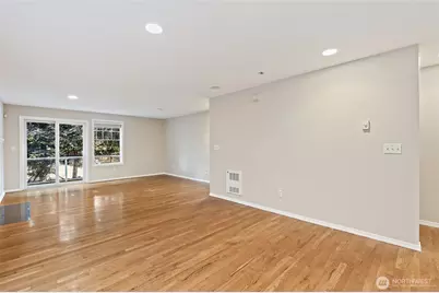 11710 Greenwood Avenue N #C, Seattle, WA 98133 - Photo 5