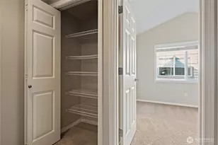 11710 Greenwood Ave N, Seattle, WA 98133 - Photo 25