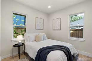 8045 19th Ave NE, Seattle, WA 98115 - Photo 15