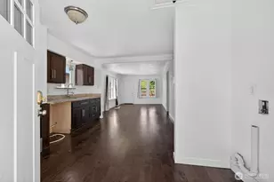 110 Lincoln Ave, Kent, WA 98032 - Photo 3