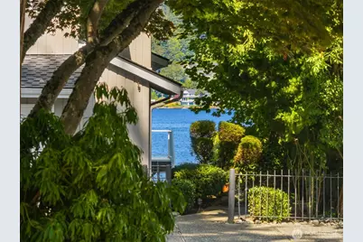 18855 SE 42nd Street, Issaquah, WA 98027 - Photo 25