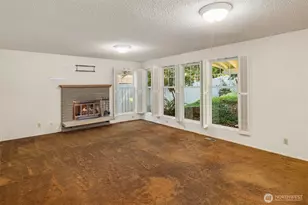 18855 SE 42nd St, Issaquah, WA 98027 - Photo 15