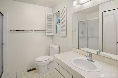 18855 SE 42nd Street, Issaquah, WA 98027 - Photo 23