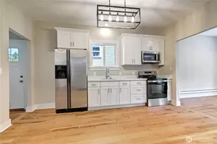 7043 17th Ave NW, Seattle, WA 98117 - Photo 5