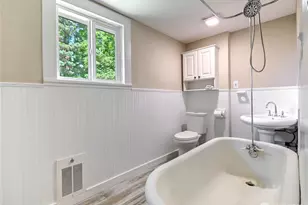 7043 17th Ave NW, Seattle, WA 98117 - Photo 7