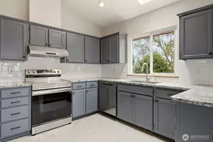 5328 97th St NE, Marysville, WA 98270 - Photo 11