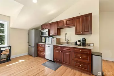 24632 NE 72nd Street, Redmond, WA 98053 - Photo 35