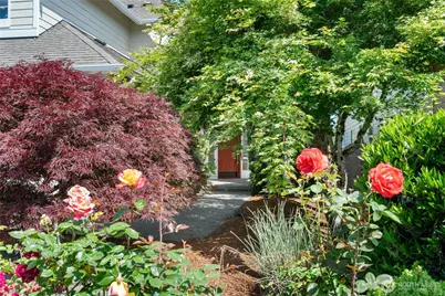 24312 E Main Drive, Sammamish, WA 98074 - Photo 3