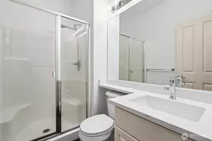 24312 E Main Dr, Sammamish, WA 98074 - Photo 17